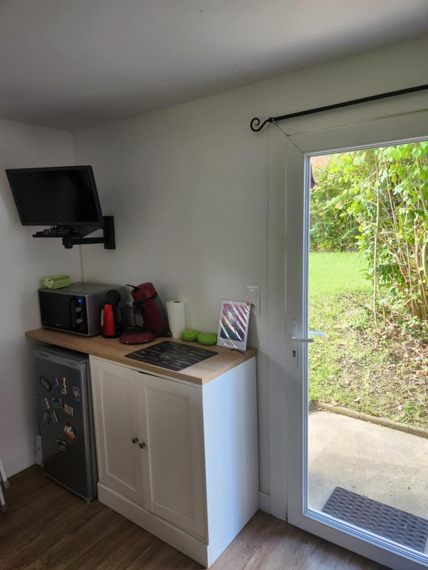 Studio Sur Les Fleuristes Cambo-les-Bains Extérieur photo